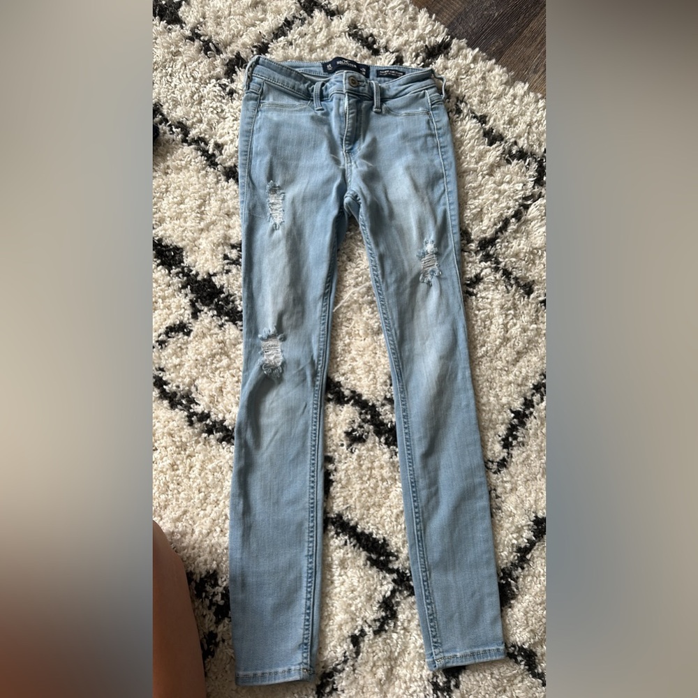 Hollister Jean